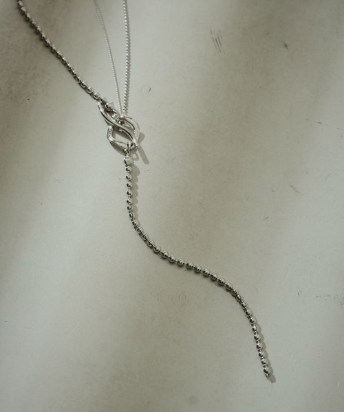 prose verse（プロズヴェール）の「マンテルY字ネックレス（ネックレス・レディース・シルバー/ゴールド・ﾌﾘ-）」の2枚目の写真