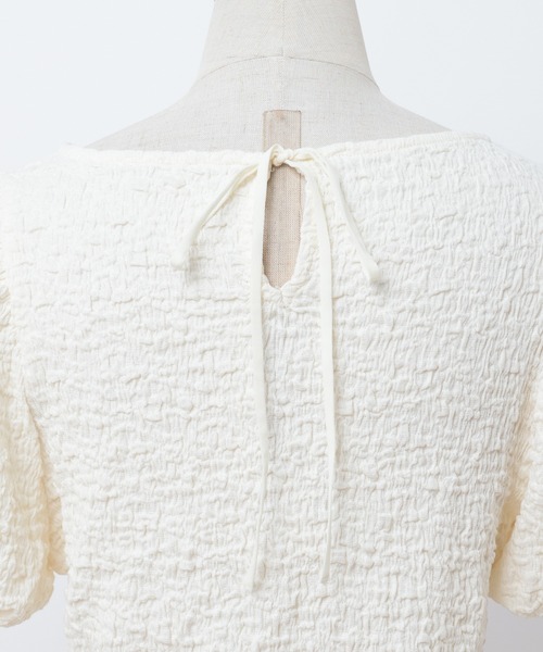 one after another NICE CLAUP（ワンアフターアナザーナイスクラップ）の「胸あきしぼしぼトップス（Tシャツ/カットソー・レディース・オフホワイト/ブラック/サーモンピンク・FREE）」の11枚目の写真