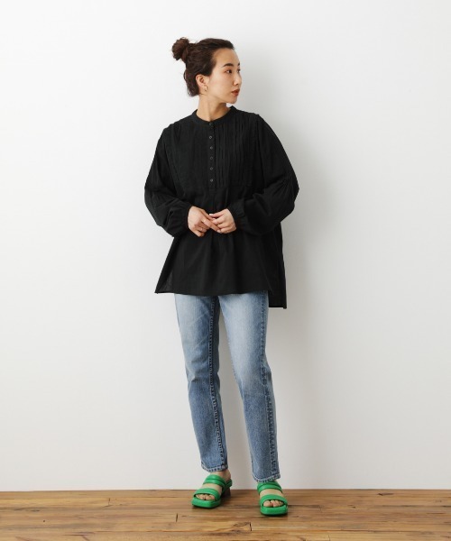 RODEO CROWNS WIDE BOWL(ロデオクラウンズワイドボウル)の「ピンタック袖ボリュームシャツ(シャツ/ブラウス・レディース・ホワイト/ブラック/イエロー・FREE)」の16枚目の写真