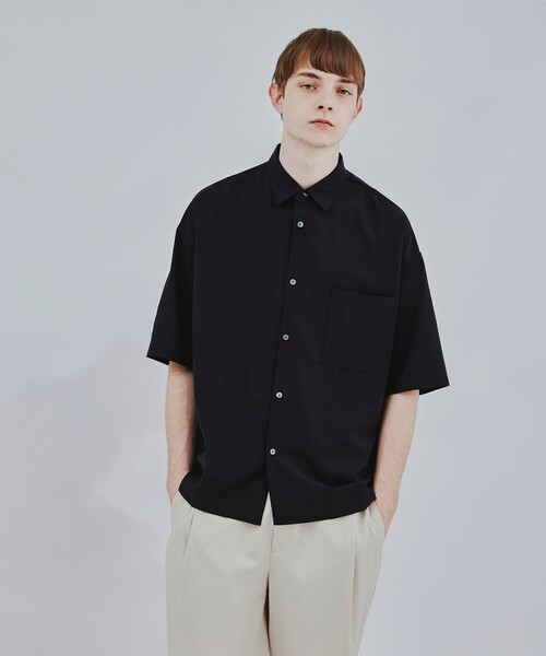 tk.TAKEO KIKUCHI(ティーケータケオキクチ)の「◆COOL MAX(R)ポリトロ抗菌BIGシャツ(シャツ/ブラウス・メンズ・ブラック/ダークブラウン/ベージュ/グレー系4・01/02/03/04)」の2枚目の写真