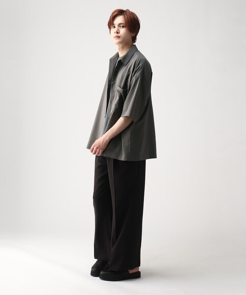 tk.TAKEO KIKUCHI(ティーケータケオキクチ)の「◆COOL MAX(R)ポリトロ抗菌BIGシャツ(シャツ/ブラウス・メンズ・ブラック/ダークブラウン/ベージュ/グレー系4・01/02/03/04)」の12枚目の写真