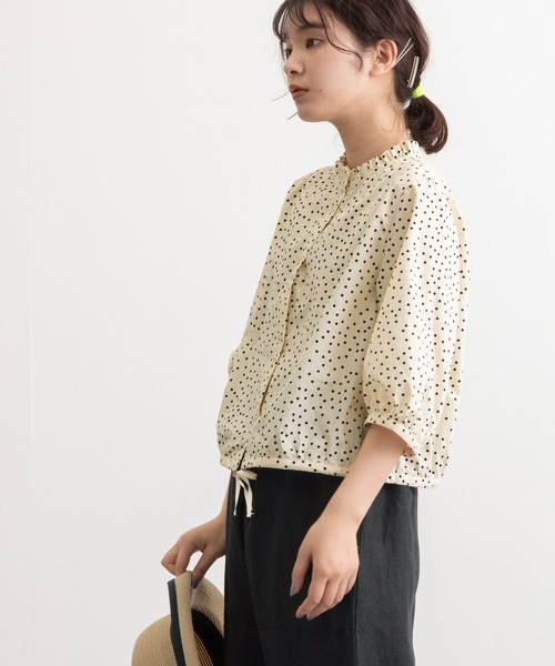 POU DOU DOU(プードゥドゥ)の「エンブロイダリー・ドット フリル衿5分袖ブラウス(シャツ/ブラウス・レディース・オフホワイト/ブラック/ベージュ・3)」の14枚目の写真