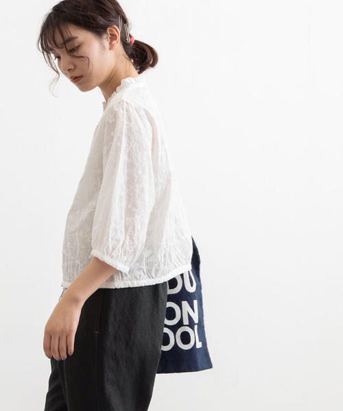 POU DOU DOU(プードゥドゥ)の「エンブロイダリー・ドット フリル衿5分袖ブラウス(シャツ/ブラウス・レディース・オフホワイト/ブラック/ベージュ・3)」の22枚目の写真