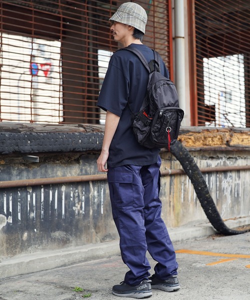 ROTHCO(ロスコ)の「Rothco / ロスコ MA-1 Bomber Backpack ボンバー バックパック(バックパック/リュック・メンズ・ブラック/オリーブ・FREE)」の9枚目の写真