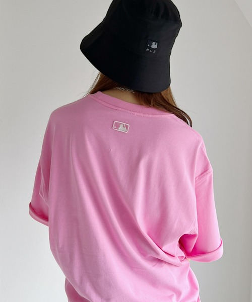 MLB Korea（エムエルビーコリア）の「MLB Korea(エムエルビーコリア)/オーバーサイズ ベーシック スモール ロゴ Tシャツ（Tシャツ/カットソー・レディース・ホワイト/ブラック/パープル/ピンク・M/L/XL）」の14枚目の写真