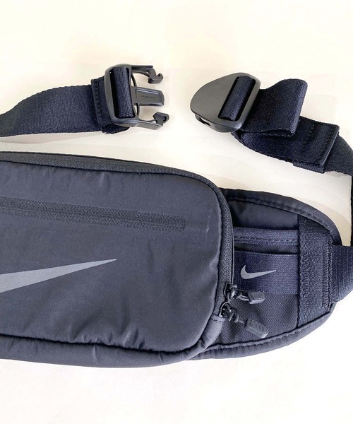 NIKE（ナイキ）の「【NIKE/ナイキ】ナイキ ランヒップパックランニングウエストポーチ（ボディバッグ/ウエストポーチ・メンズ・ブラック・FREE）」の10枚目の写真