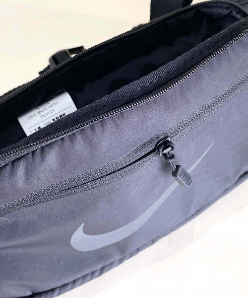 NIKE（ナイキ）の「【NIKE/ナイキ】ナイキ ランヒップパックランニングウエストポーチ（ボディバッグ/ウエストポーチ・メンズ・ブラック・FREE）」の11枚目の写真