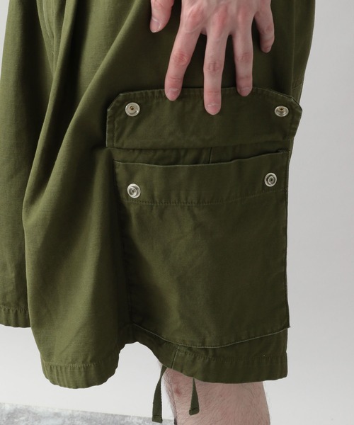 RAGEBLUE（レイジブルー）の「ミリタリーワイドカーゴショーツ（カーゴパンツ・メンズ・オリーブ/オフホワイト/ブラック・MEDIUM/LARGE）」の7枚目の写真