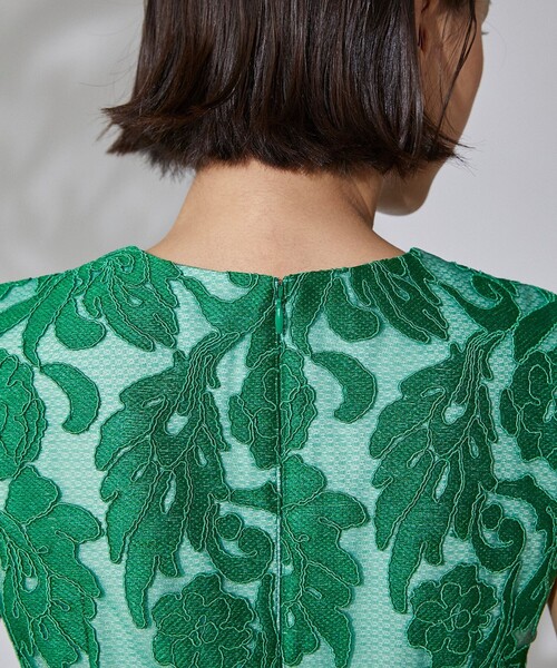 GRACE CONTINENTAL（グレースコンチネンタル）の「コード刺繍フレ