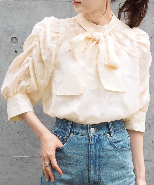 tiptop（ティップトップ）の「前後2wayボウタイ付きブラウス（シャツ/ブラウス・レディース・アイボリー/オフホワイト/ブラック・FREE）」の10枚目の写真