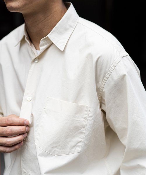 417 EDIFICE（フォーワンセブンエディフィス）の「【ESSENTIAL / エッセンシャル】 レギュラーシャツ（シャツ/ブラウス・メンズ・ライトブラウン/ベージュ/ブルー/サックスブルー・SMALL/MEDIUM/LARGE/X-LARGE）」の3枚目の写真