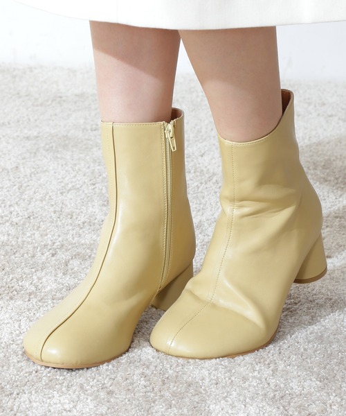 N.(N. Natural Beauty Basic)(エヌエヌナチュラルビューティーベーシック)の「◆オブリークトゥショートブーツ(ブーツ・レディース・ブラック/ベージュ/カーキ・MEDIUM/LARGE)」の6枚目の写真