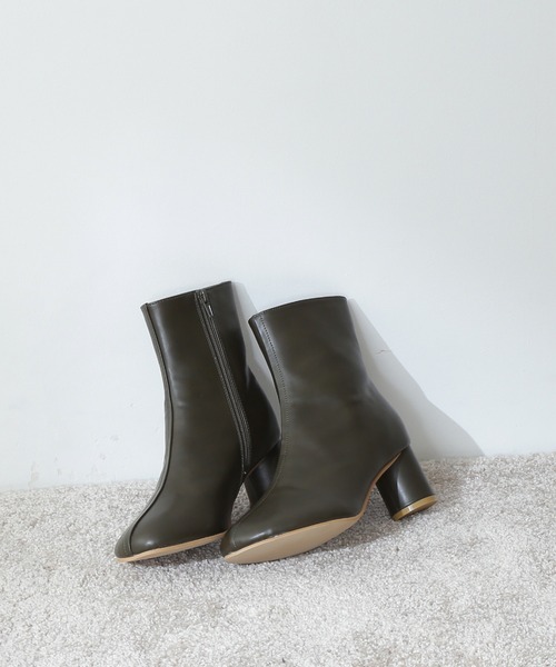 N.(N. Natural Beauty Basic)(エヌエヌナチュラルビューティーベーシック)の「◆オブリークトゥショートブーツ(ブーツ・レディース・ブラック/ベージュ/カーキ・MEDIUM/LARGE)」の9枚目の写真