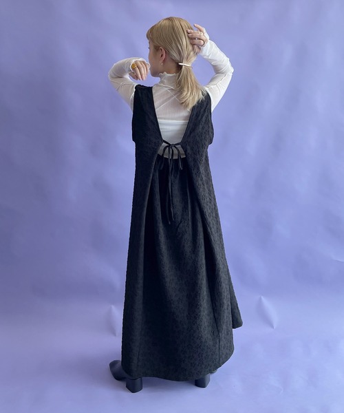 w closet（ダブルクローゼット）の「【限定展開 / 2WAY】Vカット