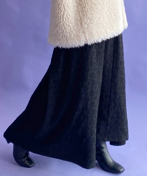 w closet(ダブルクローゼット)の「【限定展開 / 2WAY】Vカットノースリーブワンピース(ワンピース・レディース・ブラック/オフホワイト/ブラック系その他/ベージュ/カーキ・FREE)」の20枚目の写真