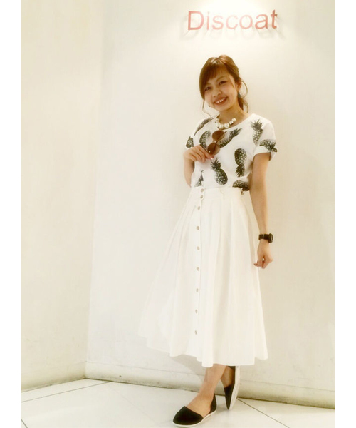 DISCOAT（ディスコート）の「【Discoat】前釦ミモレ丈スカート（スカート・レディース・ホワイト/ネイビー・MEDIUM/LARGE）」の13枚目の写真