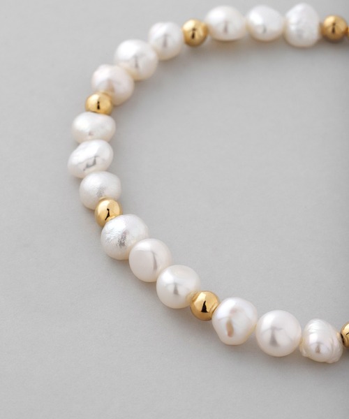 ANEMONE（アネモネ）の「淡水パールマンテルブレスレット（ブレスレット・レディース・クリア/ゴールド・FREE）」の4枚目の写真