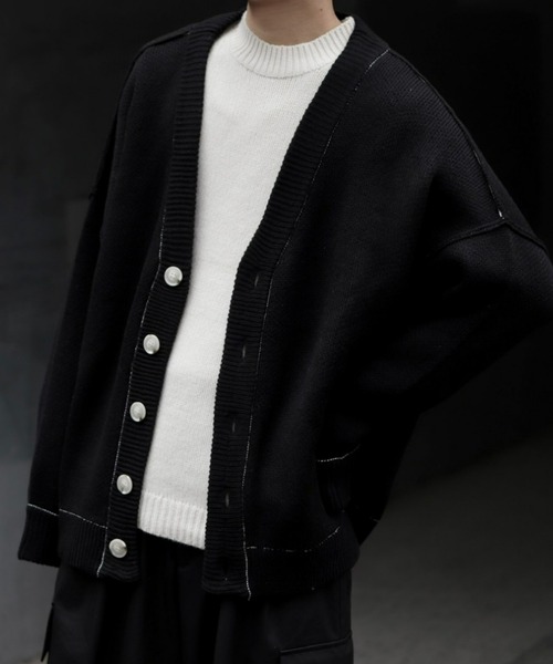 INTER FACTORY(インターファクトリー)の「ファッションインフルエンサー DAISUKE - バルーンスリーブステッチニットカーディガン(カーディガン/ボレロ・メンズ・ブラック/モカ/ベージュ・MEDIUM/LARGE)」の4枚目の写真
