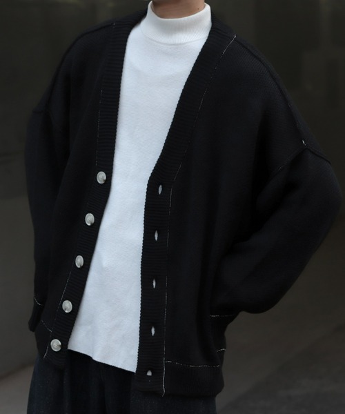 INTER FACTORY(インターファクトリー)の「ファッションインフルエンサー DAISUKE - バルーンスリーブステッチニットカーディガン(カーディガン/ボレロ・メンズ・ブラック/モカ/ベージュ・MEDIUM/LARGE)」の7枚目の写真