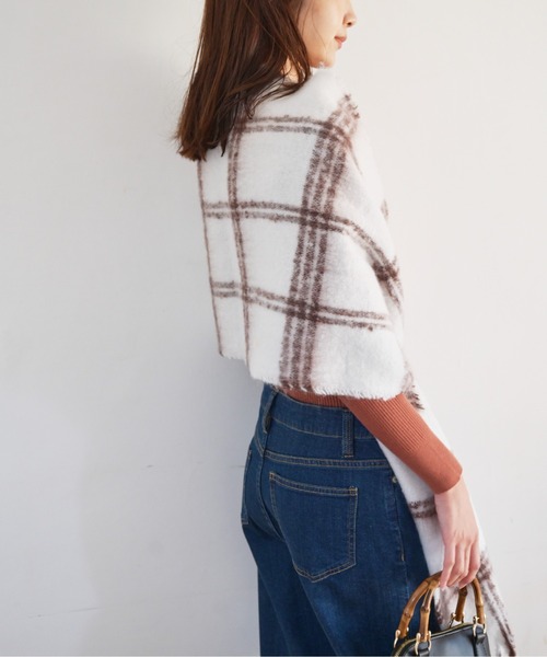 FREE'S MART（フリーズマート）の「チェックポリストール（ストール/ショール・レディース・ベージュ系その他/グレー系その他・ﾌﾘ-）」の4枚目の写真