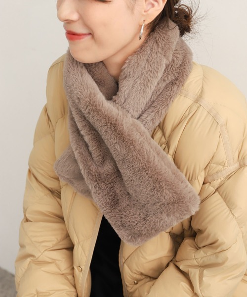 URBAN RESEARCH DOORS（アーバンリサーチドアーズ）の「エコファーティペット（ストール/ショール・レディース・ホワイト系その他/ベージュ系その他/チャコールグレー・-）」の3枚目の写真