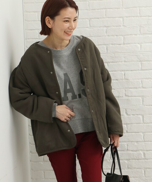 SHOO・LA・RUE(シューラルー)の「◆フェイクムートン ボア リバーシブルジャケット(ノーカラージャケット・レディース・サンドベージュ/チャコールグレー/アイボリー・04/02/03)」の11枚目の写真