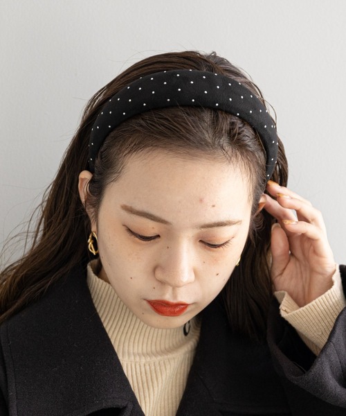 Chico（チコ）の「ベロアキラキラカチューシャ（カチューシャ・レディース・ブラック/ブラウン/アイボリー・FREE）」の3枚目の写真