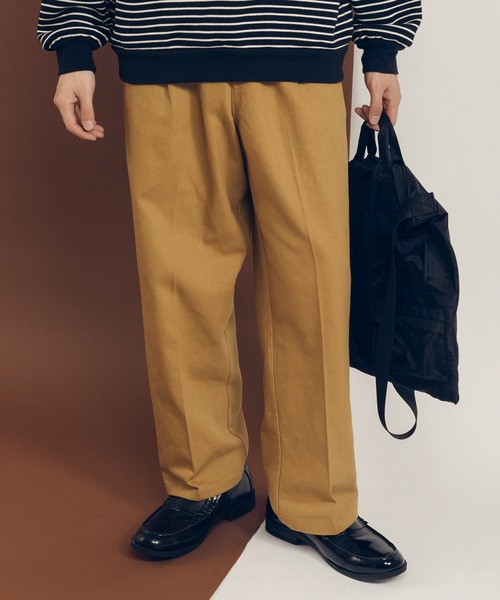 MUHET(ミュエータ)の「テーパードチノパンツ(チノパンツ・レディース・ベージュ/ネイビー/モカ・X-LARGE/SMALL/MEDIUM)」の3枚目の写真