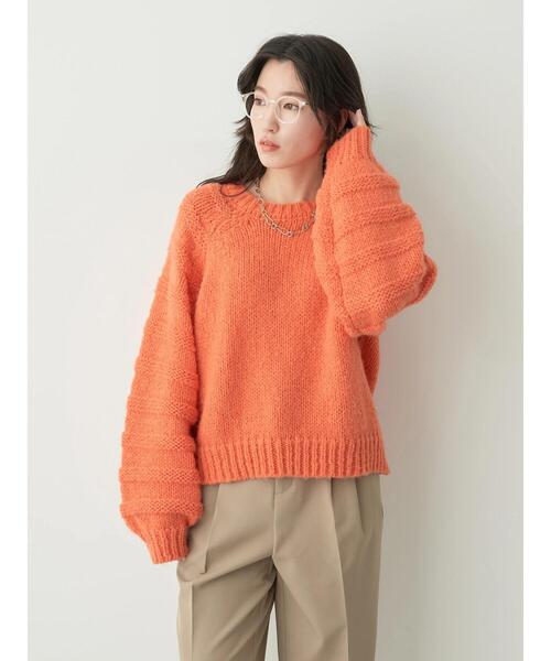 earth music&ecology（アースミュージックアンドエコロジー）の「袖ガーター編みニットプルオーバー（ニット/セーター・レディース・オフホワイト/サックスブルー/ラベンダー/オレンジ・FREE）」の7枚目の写真