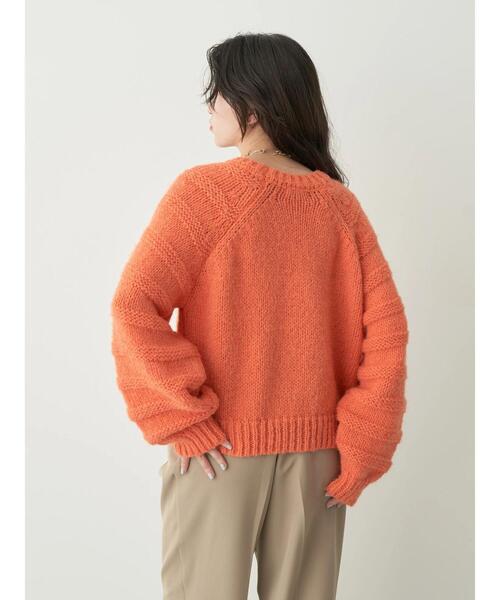 earth music&ecology（アースミュージックアンドエコロジー）の「袖ガーター編みニットプルオーバー（ニット/セーター・レディース・オフホワイト/サックスブルー/ラベンダー/オレンジ・FREE）」の8枚目の写真