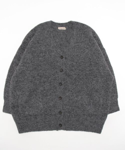 Samansa Mos2(サマンサ モスモス)の「Vネックロングカーディガン(カーディガン/ボレロ・レディース・グリーン/ベージュ/チャコール/キナリ・フリ-)」の3枚目の写真