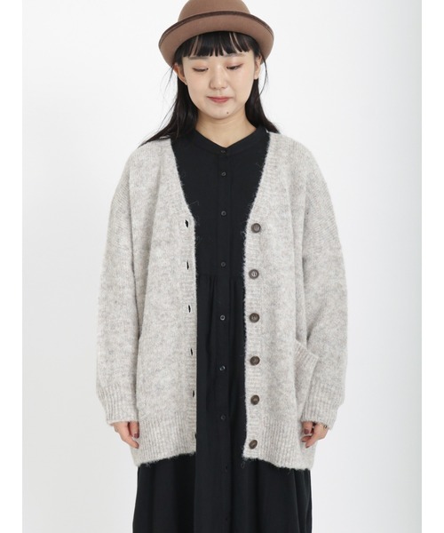 Samansa Mos2(サマンサ モスモス)の「Vネックロングカーディガン(カーディガン/ボレロ・レディース・グリーン/ベージュ/チャコール/キナリ・フリ-)」の10枚目の写真