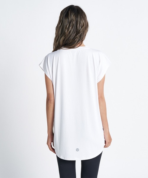 ROXY（ロキシー）の「FAMILY/ロキシー水陸両用UVカット吸水速乾半袖Tシャツ（Tシャツ/カットソー・レディース・ホワイト/ブラック/パープル・SMALL/MEDIUM/LARGE）」の4枚目の写真