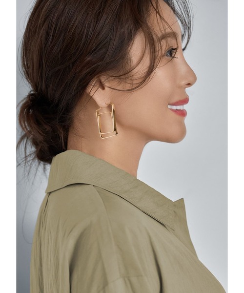 STYLE DELI（スタイルデリ）の「ダブルスクエア平打ちピアス（ピアス（両耳用）・レディース・シルバー/ゴールド・FREE）」の4枚目の写真