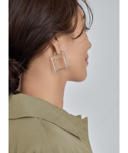 STYLE DELI（スタイルデリ）の「ダブルスクエア平打ちピアス（ピアス（両耳用）・レディース・シルバー/ゴールド・FREE）」の8枚目の写真
