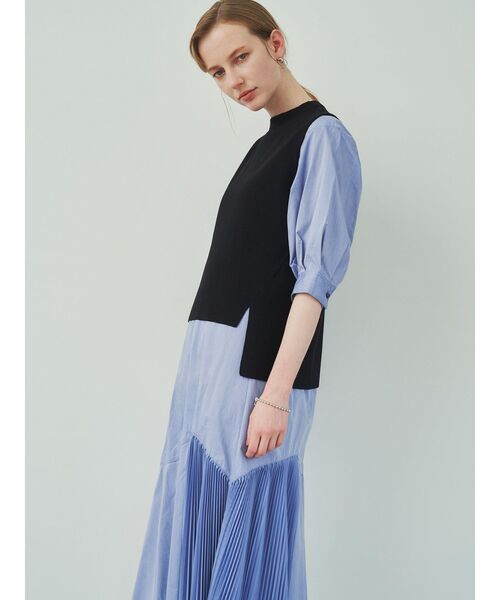 ELENDEEK(エレンディーク)の「ニットセットマーメードワンピース(ワンピース・レディース・ネイビー/オフホワイト/ライトブルー・01/02)」の4枚目の写真