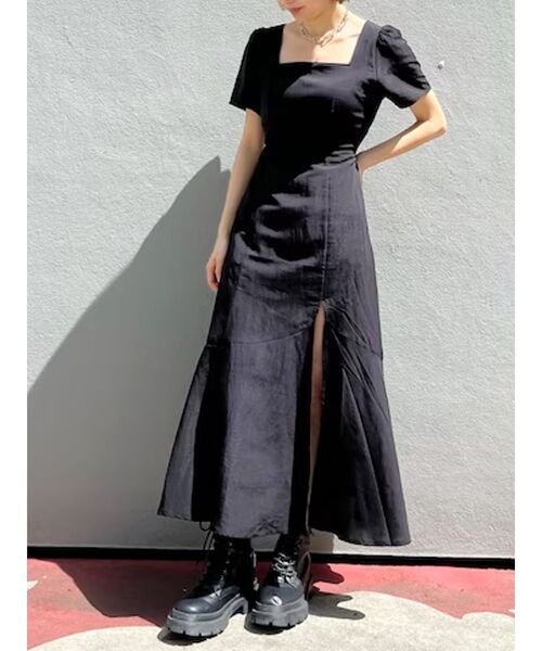 EVRIS(エヴリス)の「バックオープンロングワンピース(ワンピース・レディース・ブルー/ブラック/ホワイト・FREE)」の8枚目の写真