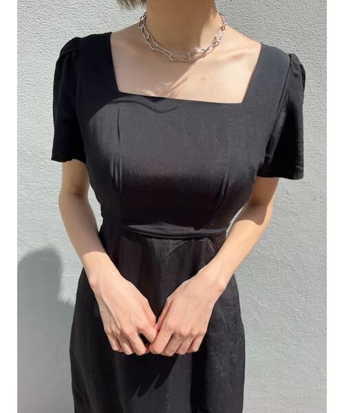 EVRIS(エヴリス)の「バックオープンロングワンピース(ワンピース・レディース・ブルー/ブラック/ホワイト・FREE)」の16枚目の写真