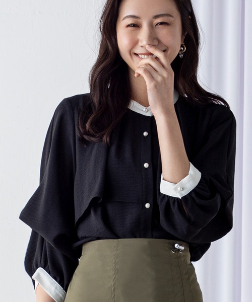 MILLION CARATS（ミリオンカラッツ）の「【袖2WAY】長さ調節可能な袖で幅広い着こなしへ！フロントのラッフルでこなれ感のあるきれいめスタイルが完成するブラウス（シャツ/ブラウス・レディース・ベージュ/ブラック/オフホワイト/マルチ・FREE）」の2枚目の写真