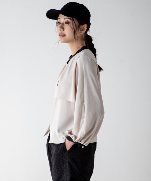 MILLION CARATS（ミリオンカラッツ）の「【袖2WAY】長さ調節可能な袖で幅広い着こなしへ！フロントのラッフルでこなれ感のあるきれいめスタイルが完成するブラウス（シャツ/ブラウス・レディース・ベージュ/ブラック/オフホワイト/マルチ・FREE）」の18枚目の写真