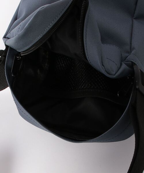 Carhartt WIP（カーハートダブリューアイピー）の「JAKE SHOULDER POUCH（ショルダーバッグ・メンズ・ライトブラウン/ブラウン/ブルー/ブラック・ONE SIZE）」の7枚目の写真