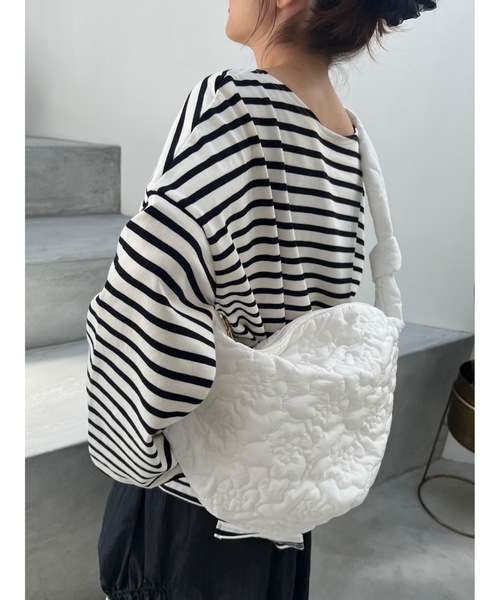 JUMELLE（ジュメロ）の「BIGショルダーバッグ（ショルダーバッグ・レディース・アイボリー・FREE）」の18枚目の写真