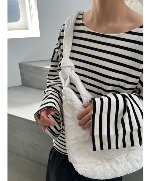 JUMELLE（ジュメロ）の「BIGショルダーバッグ（ショルダーバッグ・レディース・アイボリー・FREE）」の6枚目の写真