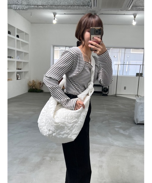 JUMELLE（ジュメロ）の「BIGショルダーバッグ（ショルダーバッグ・レディース・アイボリー・FREE）」の11枚目の写真