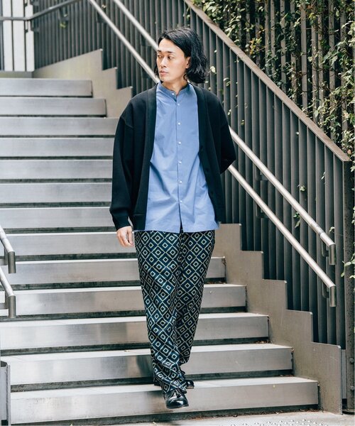 EDIFICE(エディフィス)の「スポンディッシュ リラックス ニット カーディガン(カーディガン/ボレロ・メンズ・レッド/ブラック/ブルー系その他/チャコールグレー・LARGE/SMALL/MEDIUM)」の5枚目の写真