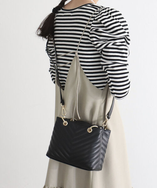 AULENTTI(オウレンティ)の「【AULENTTI/オーレンティ】キルティングハンドルバッグ(ショルダーバッグ・レディース・ベージュ/ブラック・FREE)」の15枚目の写真