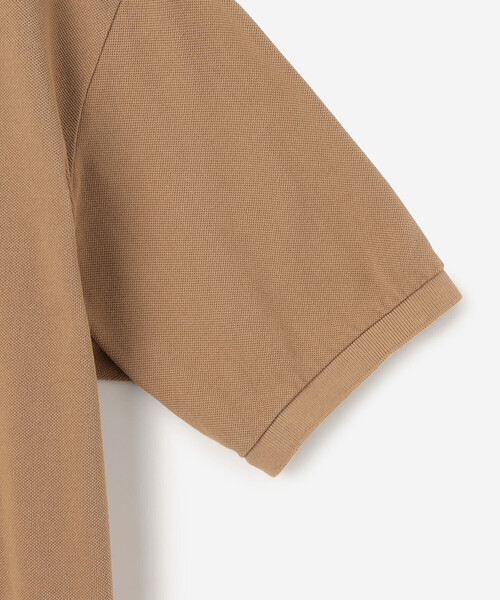 Scye(サイ)の「SCYE BASICS | 〈別注〉鹿の子ポロシャツ MEN(ポロシャツ・メンズ・ダークグリーン/ブラウン系その他/チャコール・36/38/40)」の9枚目の写真