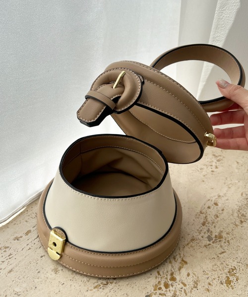 Olu.（オルドット）の「ラウンドレトロボックスバッグ（ハンドバッグ・レディース・ホワイト×ブラウン・FREE）」の14枚目の写真