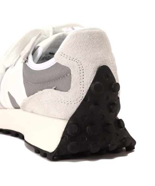 NEW BALANCE(ニューバランス)の「(NEW BALANCE)327(スニーカー・レディース・グレー/ブルー・23/24.0/25.0)」の5枚目の写真