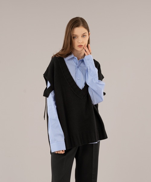 selle glant（セレグランテ）の「VNECK OPEN KNIT VEST/Ⅴネックオープンニットベスト（ベスト・メンズ・ブラック/グレイッシュベージュ・MEDIUM/LARGE）」の2枚目の写真